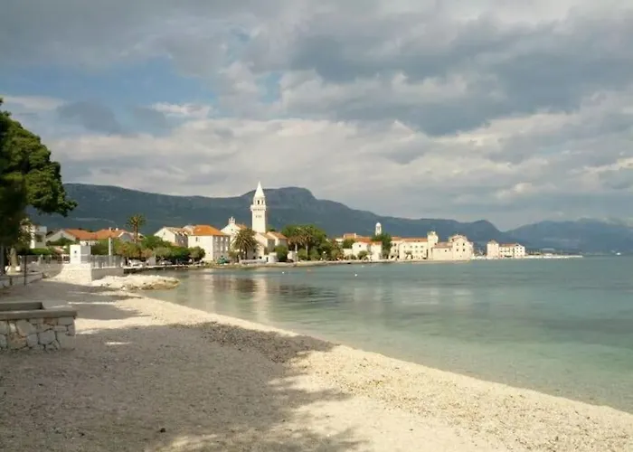 Kuca Za Odmor Lara Hébergement de vacances Kaštela