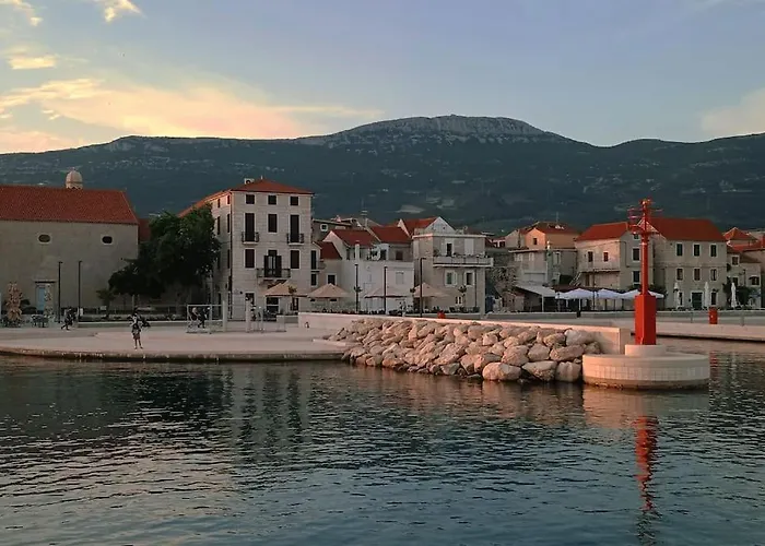 Kuca Za Odmor Lara Kaštela