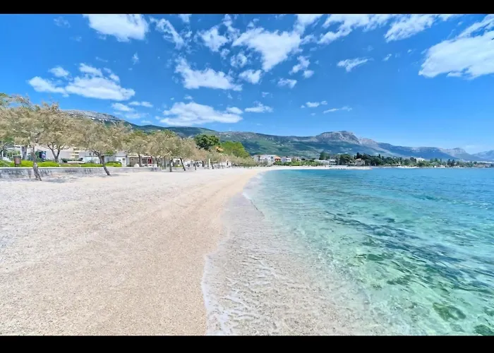 Kuca Za Odmor Lara Hébergement de vacances Kaštela