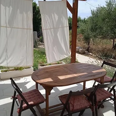 Kuca Za Odmor Lara Holiday home Kastela