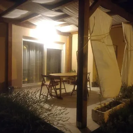 Kuca Za Odmor Lara Holiday home