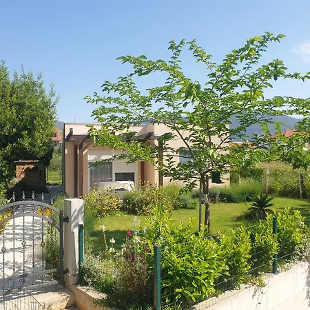 Kuca Za Odmor Lara