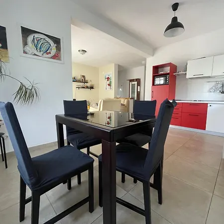 Holiday home Kuca Za Odmor Lara Kastela