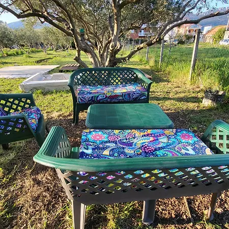 Holiday home Kuca Za Odmor Lara