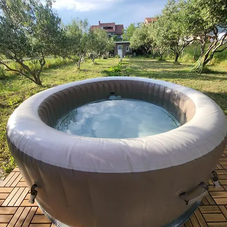 Holiday home Kuca Za Odmor Lara *